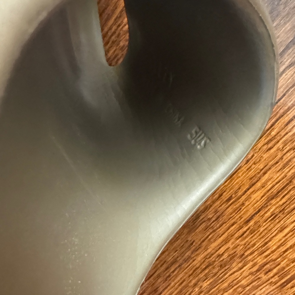 Adidas Yeezy  Slide Sandals - Picture 5 of 6